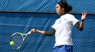 Tennis: Women take non-conference victory 