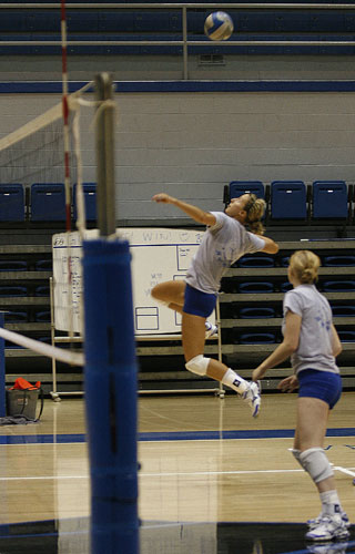 Volleyball: Panthers look for first conference win 
