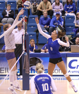 Volleyball: Panthers lose final home matches 