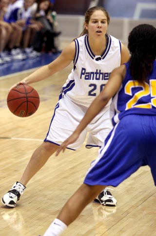 Womens Basketball: Panthers in thick of race for championship 