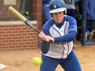 Softball: League play begins for Panthers 