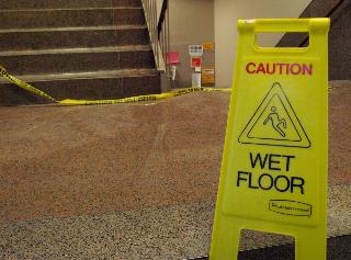 Pipe burst causes canceled classes 
