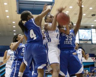 Womens Basketball: Nerves rattle season to end 