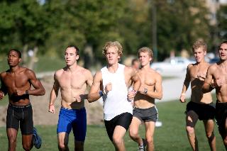 Runners stay strong after Bradley Invite 
