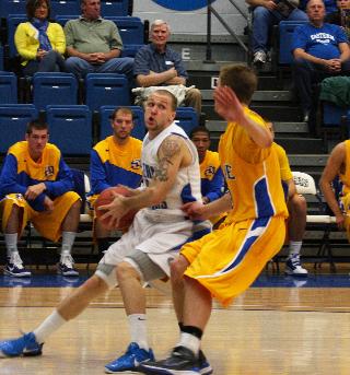 Jackrabbits end Panthers winning streak 