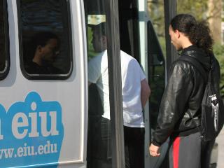 Bus adds stop at textbook rental 