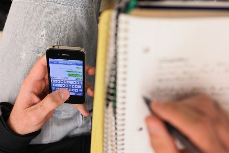 Online Exclusive: Teachers give their input on texting in class-photo – The Daily Eastern News