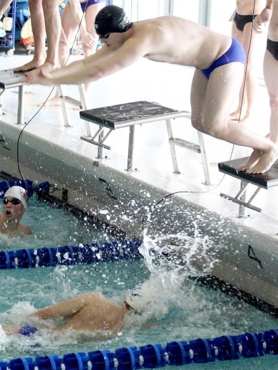 Photo: Swimming teams swept in regular season finale