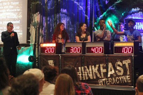 Destiny Bell | The Daily Eastern News Students play a preliminary round of trivia during Up All Night in the University Ballroom Friday.