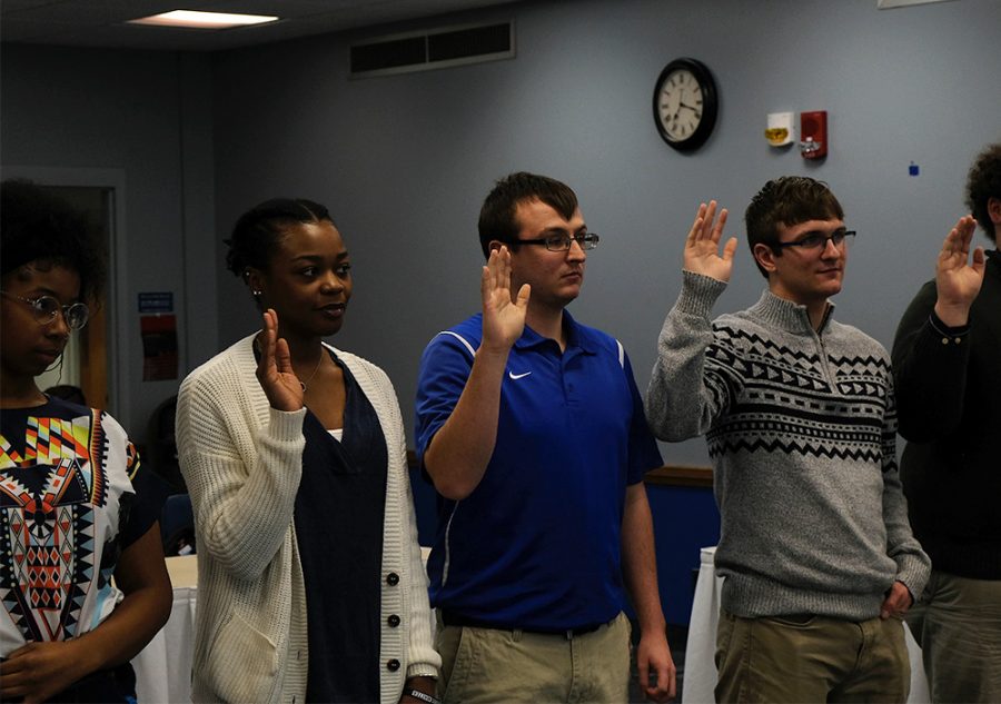 New members for Student Senate are sworn in Wednesday night at the meeting in the Martin Luther King Jr. University Union.