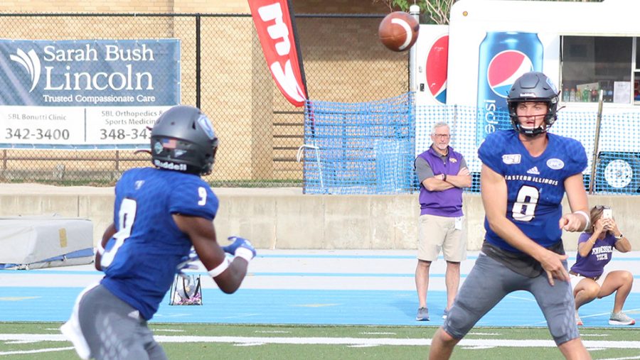 Adam Tumino | The Daily Eastern News
Harry Woodbery throws a screen pass to running back Jaelin Benefield. Eastern lost 40-29 to Tennessee Tech Sept. 28 at O’Brien Field in the Panthers’ OVC opener.