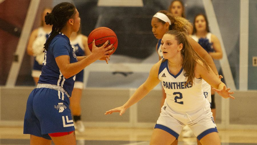 Eastern+guard+Jordyn+Hughes+defends+the+ball+handler+against+Indiana+State+on+Nov.+10+in+Lantz+Arena.+The+Sycamores+beat+the+Panthers+59-57.