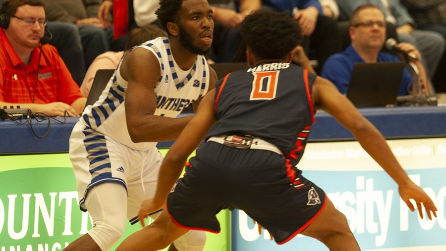 JJ Bullock | The Daily Eastern News
Kashawn Charles maintains his dribble as he is guarded on the wing during Eastern’s 95-83 victory over Tennessee-Martin Jan. 23 in Lantz Arena. The Panthers host third-place Eastern Kentucky Thursday in Lantz Arena.