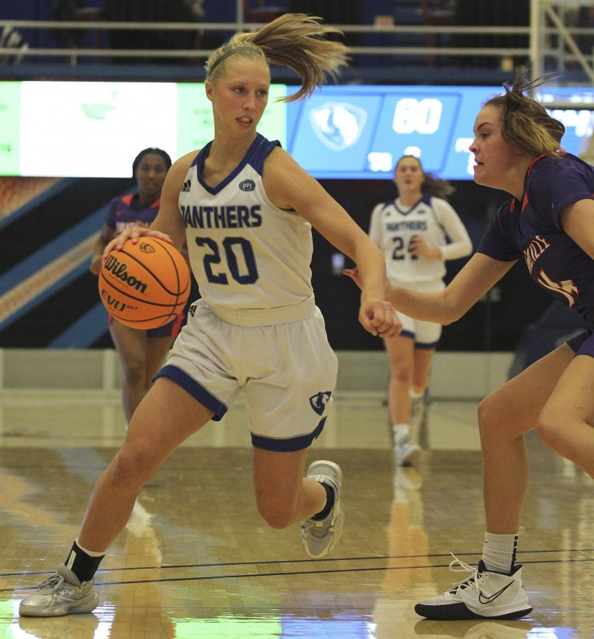 Freshman guard Julia Bengston drives around a defender in transition during Easterns double-overtime win against Evansville on Nov. 20 in Lantz Arena. 