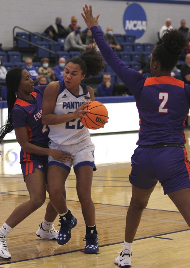 Eastern guard Lariah Washington fights for position in the paint during the Panthers game against Evansville on Nov. 20 in Lantz Arena. Washington had 25 points in the game, which Eastern won 85-74. 