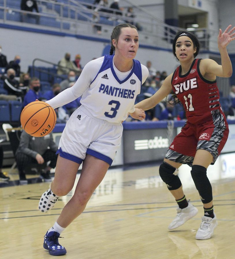 Miah+Monahan%2C+a+freshman+guard%2C+drives+the+ball+towards+the+basket+in+the+women%E2%80%99s+basketball+game+Monday+against+the+Southern+Illinois-Edwardsville+Cougars+at+Lantz+Arena.+Monahan+led+the+team+with+15+points+and+had+3+rebounds.+The+Panthers+won+89-65.