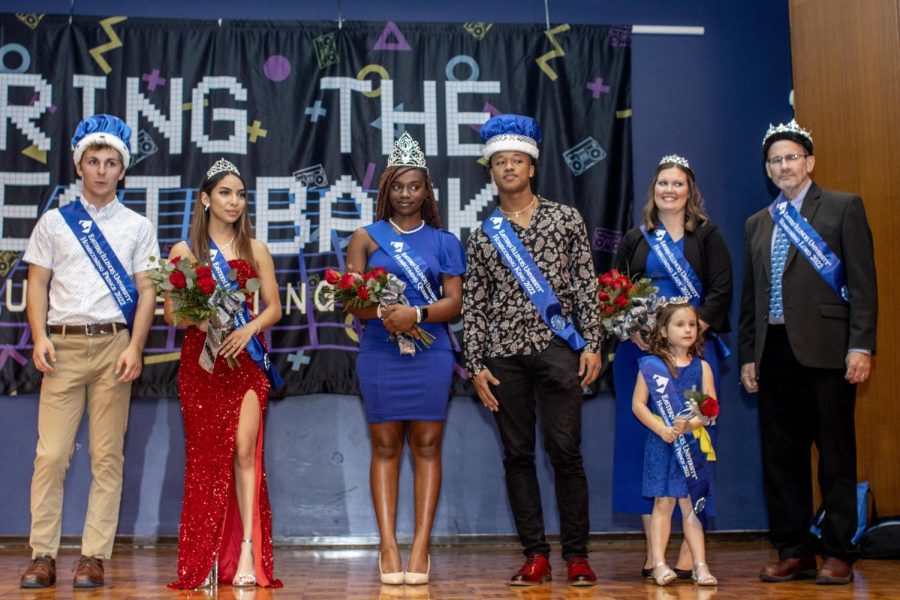 Members of the 2022 Homecoming Court pose for a royalty court photo after the Homecoming Coronation Ceremony at the Grand Ballroom in the Union Monday evening.