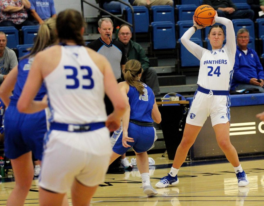 Morgan+Litwiller+%2824%29%2C+a+senior+forward%2C+looks+for+someone+to+throw+the+ball+in+bounds+the+womens+basketball+game+against+Millikin+at+Lantz+Arena+Thursday+afternoon.+Litwiller+scored+eight+points+and+had+three+rebounds.+The+Panthers+won+82-78+against+the+Big+Blue.