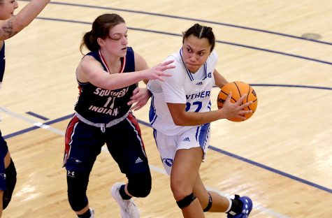 Lariah Washington pushes toward the basket for a layup during the womens basketball game against the University of Southern Indiana Eagles on Saturday afternoon, Dec. 31,  2022, at Lantz Arena. Washington scored 23 points and had two steals. The Panthers won 91-80 against the Eagles.