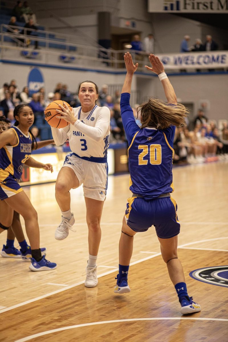 Junior Guard Miah Monahan About to score a point against Morehead on Thursday 11,2024, In Groniger Arena. Pathers lost 67-69