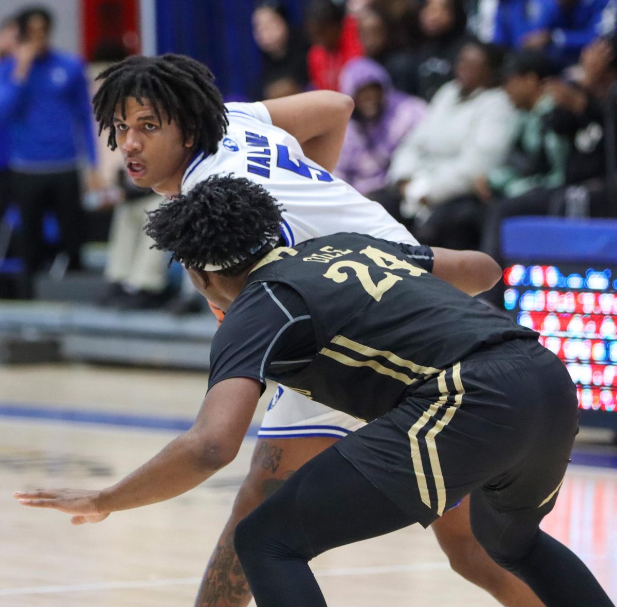 Forward Sincere Malone, sophomore, looks for a pass during an Eastern Illinois University mens baskteball game against Lindenwood at Groniger Arena Saturday, Feb 17, 2024. 