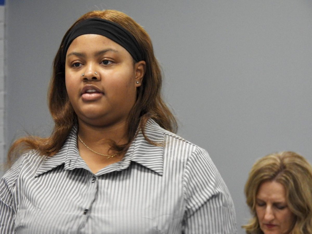University Board chair Delores Jordan speaks to the student senate about the UB budget during the student government meeting on Wednesday, Feb. 5.