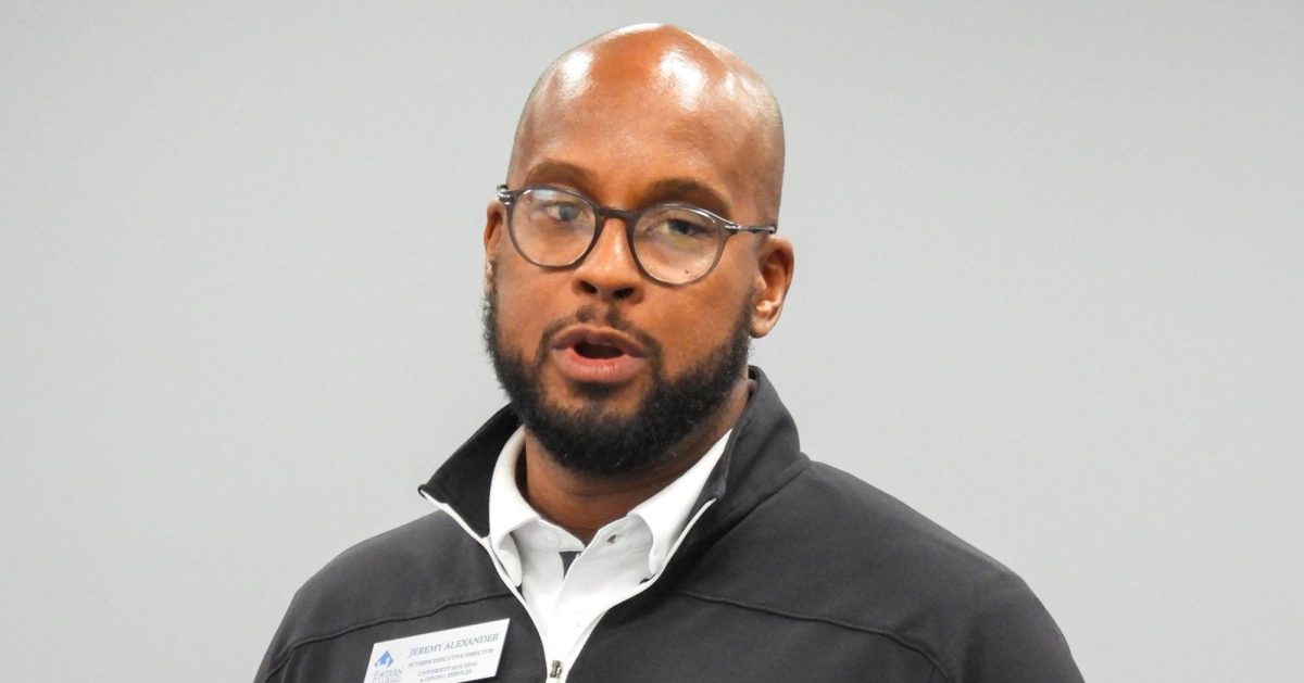(Thumbnail) Interim Executive Director of Housing and Dining Jeremy Alexander presents on the housing and dining rate increases to the student senate at its meeting on Wednesday in the Arcola-Tuscola room of the Martin Luther King Jr University Union.
